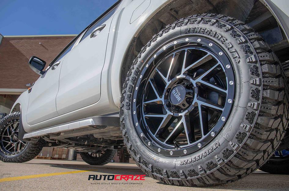 FORD RANGER MO985 GLOSS BLACK MACHINED